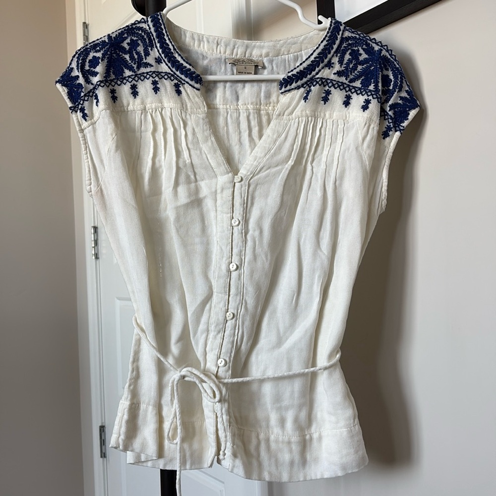 Lucky Brand Embroidered Short Sleeve Blouse